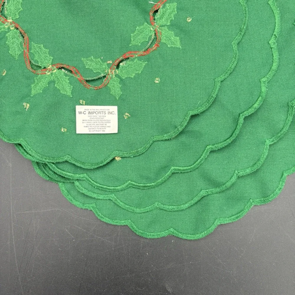 Set of 4 Holiday Time Christmas Placemats Red Green Gold, Holly & Ribbons